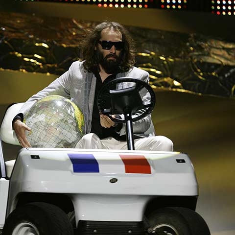 Sébastien Tellier - 19ème place de l'Eurovision en 2008 (France) - Photo SRDJAN ILIC/AP/SIPA